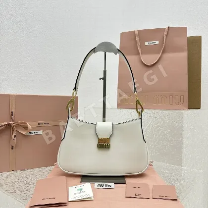 미우미우 가방 68061