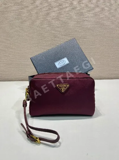 프라다 리사이클 나일론 클러치백 1NS021 67879