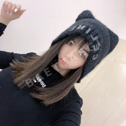 셀린느 고양이 귀 니트 모자 83449