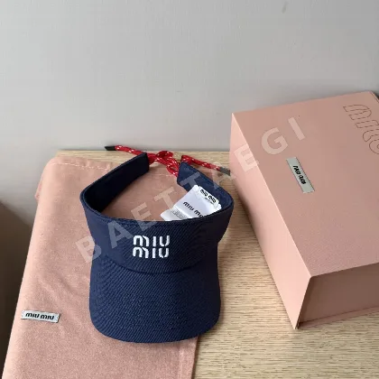 미우미우 드로스트링 바이저 캡 80944
