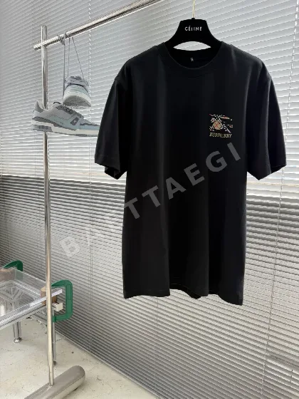 버버리 남성 크루넥 반팔 티셔츠 148589