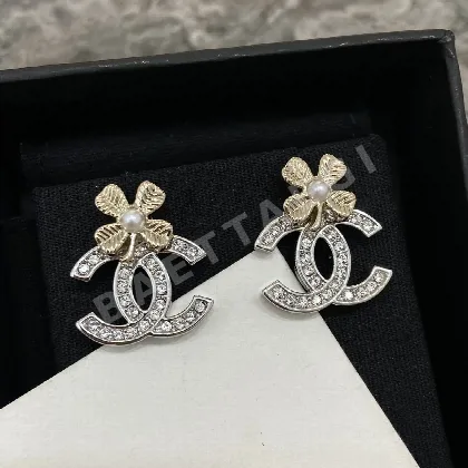샤넬 더블 C 스터드 귀걸이 149517