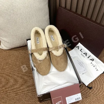 알라이아 램 울 스트랩 발레 슈즈 120441