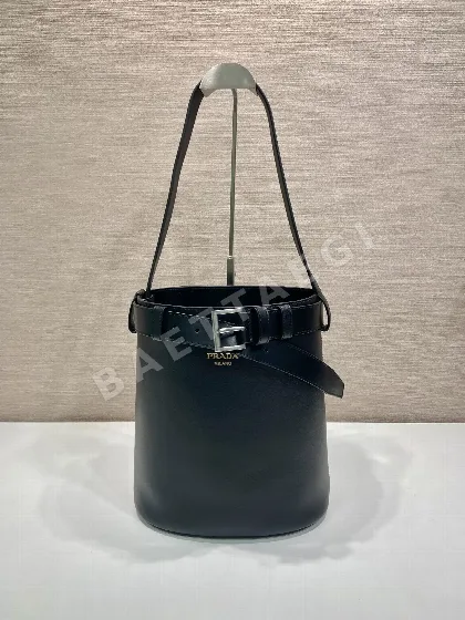 프라다 버킷백 가죽 핸드백 1BE085 67807