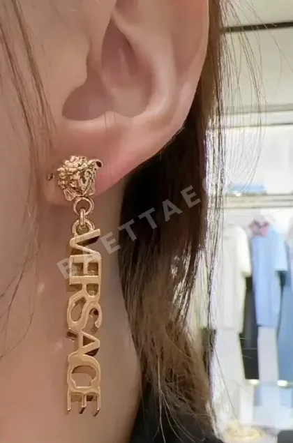 베르사체 메두사 골드 귀걸이 13168130