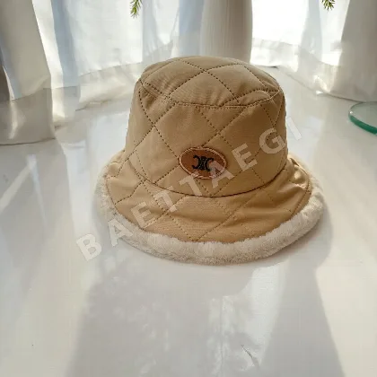 셀린느 퀼팅 피셔맨 햇 모자 84294