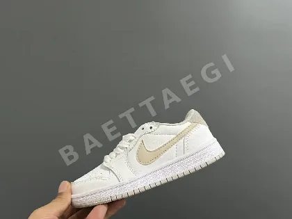나이키 스니커즈 버클 레이스 169931