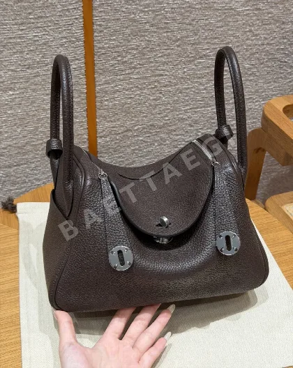 에르메스 린디 26 크레망스 가죽 가방 144880