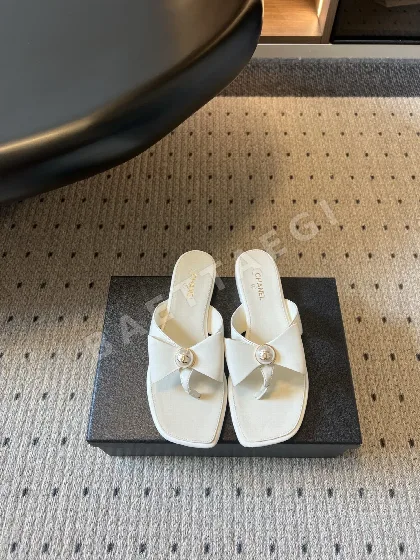샤넬 펄 리본 플립플롭 132557