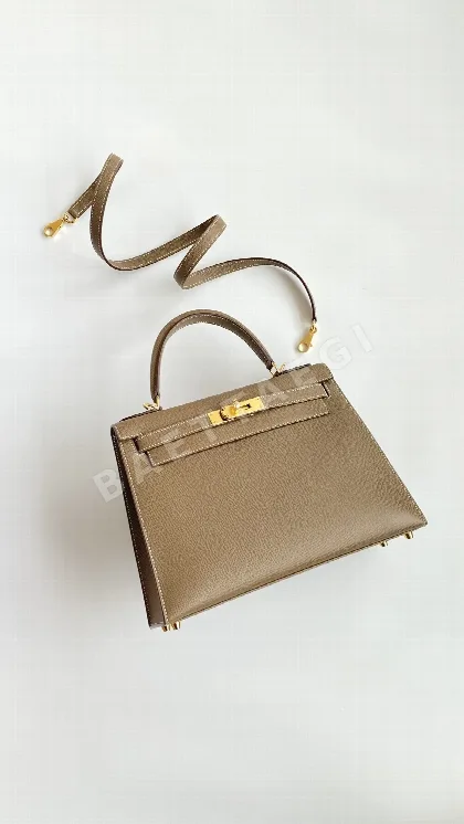 에르메스 켈리 28 엡솜 소가죽 가방 197874