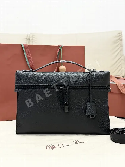 로로피아나 엑스트라 메신저백 가죽 숄더백 FAQ8718 133916