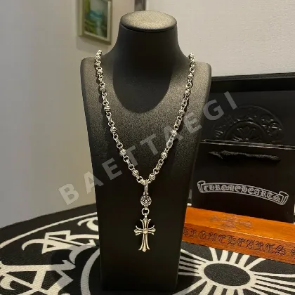 크롬하츠 크로스 플라워 목걸이 125580