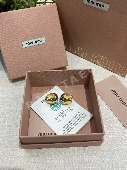 미우미우 투톤 티어드롭 귀걸이 135648