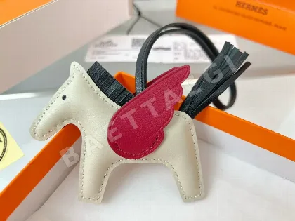 에르메스 페가수스 램스킨 키링 124399