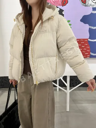 셀린느 후드 부착 화이트 구스다운 여성 패딩 195516