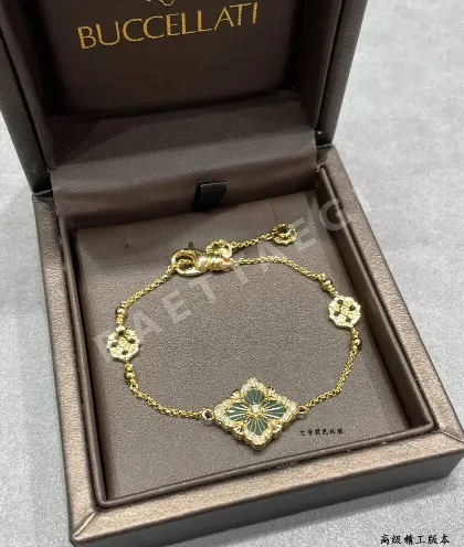 부첼라티 오페라 시리즈 그린 에나멜 네 잎 클로버 팔찌 64230