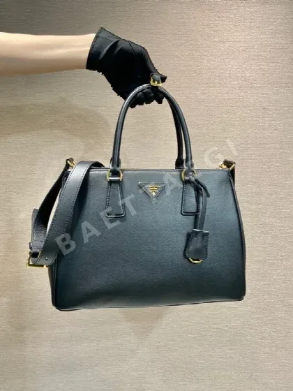 프라다 라지 사이즈 가방 188910