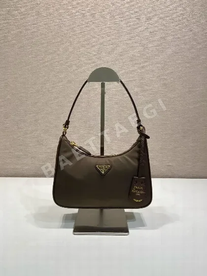 프라다 1N204 M 골드장식 나일론 호보백 67895