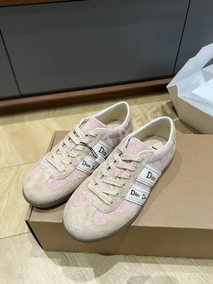 디올 저먼 트레이닝 스니커즈 75254