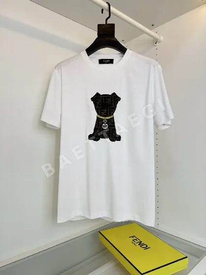 펜디 자수 패치 코튼 반팔 티셔츠 2202