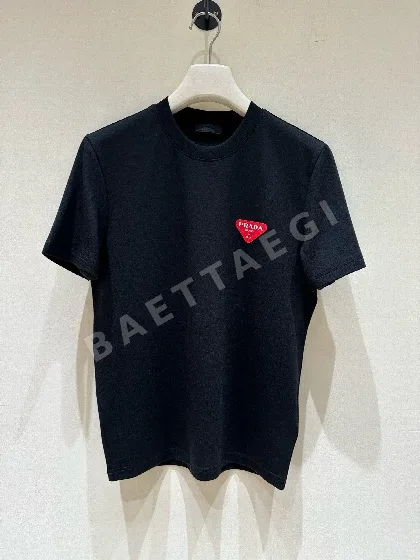 프라다 스트레치 니트 크루넥 반팔 티셔츠 P240