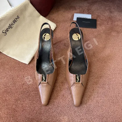 생로랑 뾰족 앞코 에나멜 가죽 힐 149722