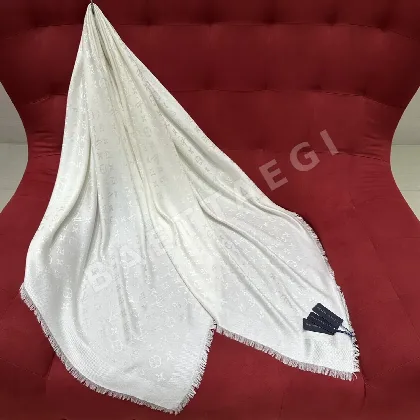 루이비통 화이트 스카프 180054