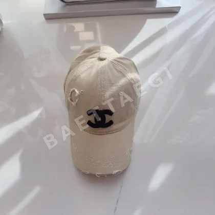 샤넬 립드 데미지 베이스볼캡 82420