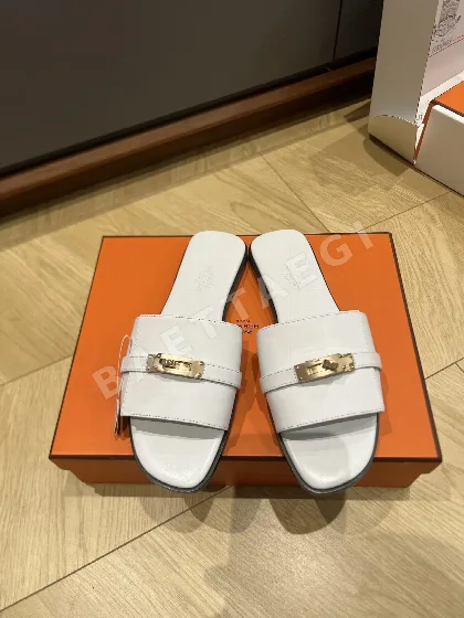 에르메스 줄리아 샌들 108140