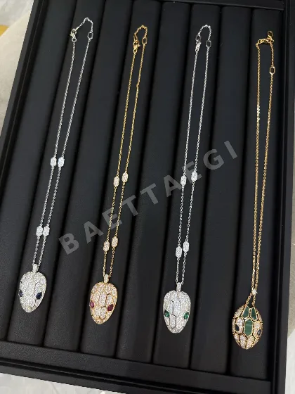 불가리 뱀 모티브 목걸이 64437
