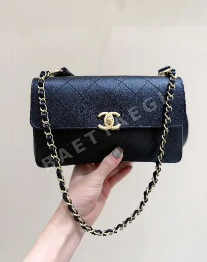 샤넬 26C 히든 디자인 메신저백 AS5906
