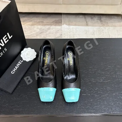샤넬 더블 C 스퀘어 토 컬러블록 하이힐 98643