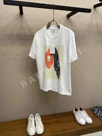 보테가베네타 남성 반팔 65752