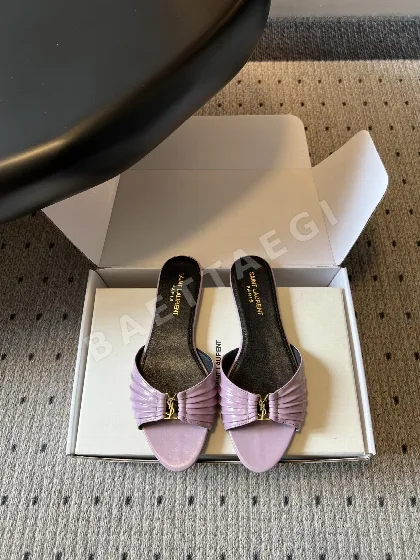 생로랑 플리츠 YSL 버클 플랫 샌들 75030