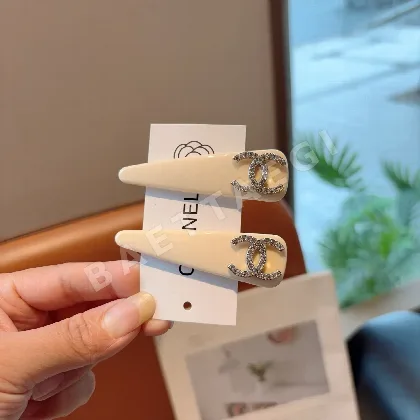 샤넬 로고 헤어클립 세트 183306