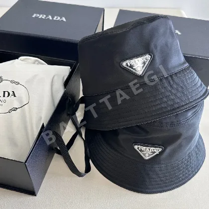 프라다 나일론 삼각형 어부 모자 84857
