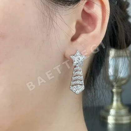 샤넬 C 코메트 골드 귀걸이 69174