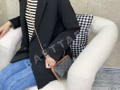 셀린느 조개 모양 가방 86367