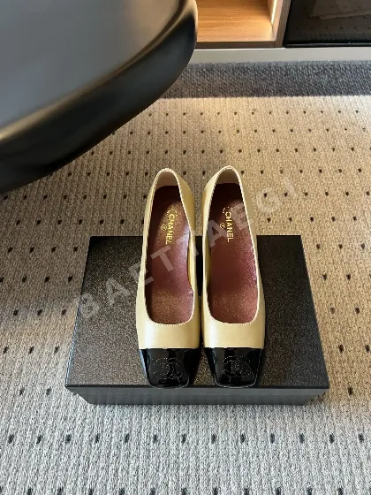 샤넬 컬러블록 스퀘어토 하이힐 155506