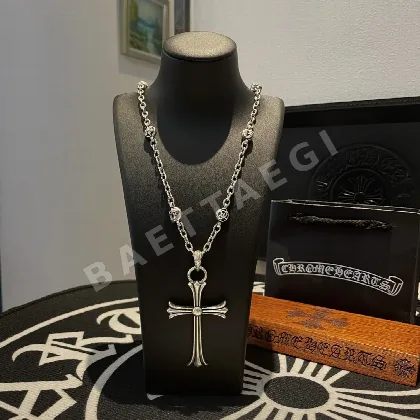 크롬하츠 크로스 플라워 펜던트 목걸이 125498