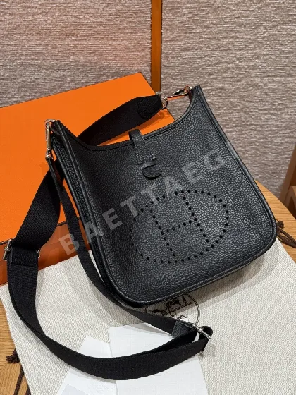 에르메스 에블린 블랙 크레망스 가죽 가방 145015