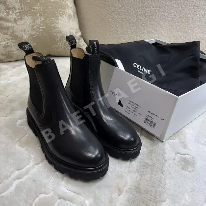 셀린느 검은색 풀그레인 오일드 소가죽 첼시 부츠 94496