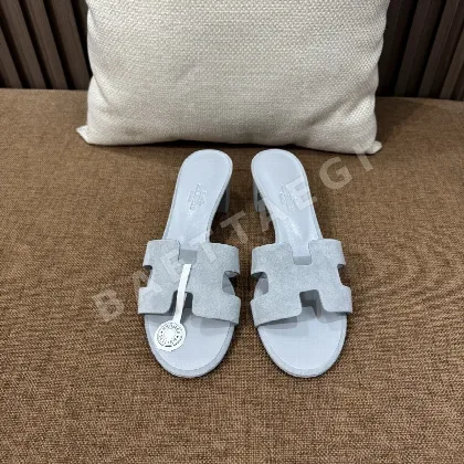 에르메스 H자형 카프스킨 오아시스 샌들 146630
