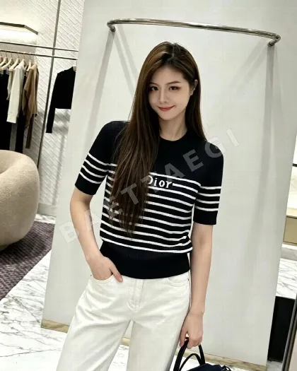 디올 스트라이프 자수 로고 니트 반팔 슬림핏 리브 니트탑 여성 여름 데일리 니트티 46458