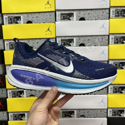 나이키 줌 보메로 18 HM6803-401 201100 Nike Zoom Vomero 18