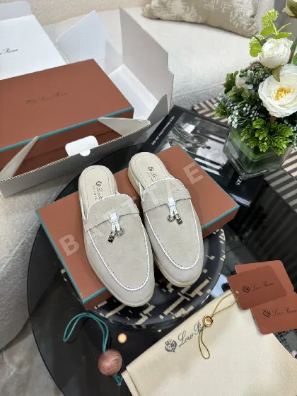 로로피아나 이태리 수제 슬리퍼 뮬 94266