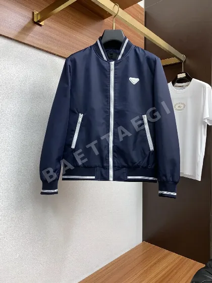 프라다 오버핏 베이스볼 카라 자켓