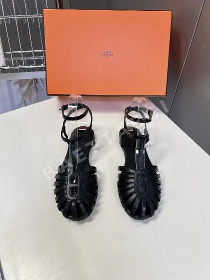에르메스 누르 샌들 146792