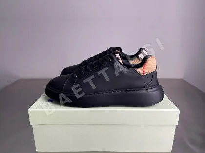 버버리 체크 면 캔버스 레이스업 플랫 스니커즈 29702