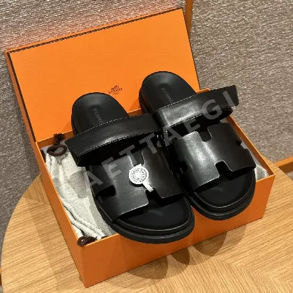 에르메스 180 시프레 샌들 8321